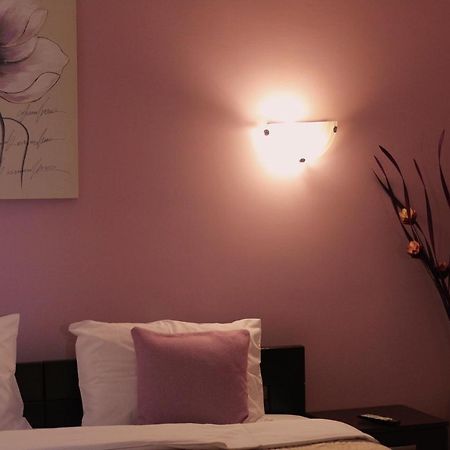 Apartments Paradisos Kragujevac Ngoại thất bức ảnh